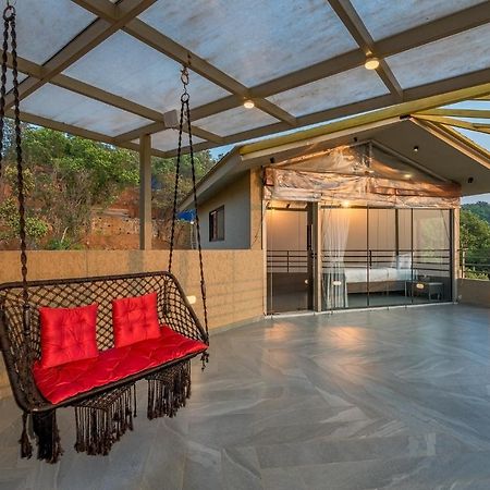 Saffronstays Heavone Trio, Лонавала Екстериор снимка