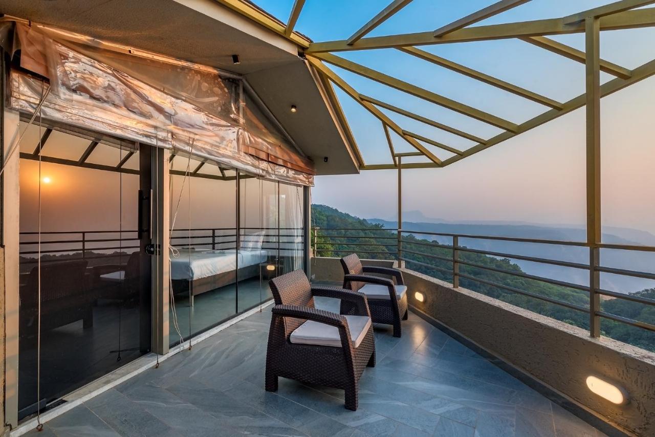 Saffronstays Heavone Trio, Лонавала Екстериор снимка